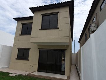 Casa en venta de estreno Ciudad Celeste Etapa Estribor