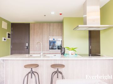 Rush Sale!  2BR Unit in St. Moritz Private Estate Mckinley West Taguig