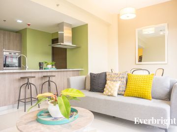 Rush Sale!  2BR Unit in St. Moritz Private Estate Mckinley West Taguig