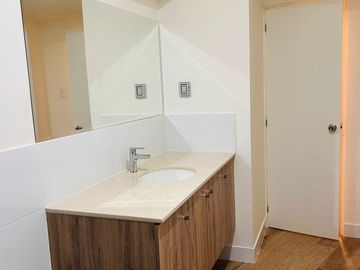 💯Se alquila lindo departamento de estreno en San Isidro🎯