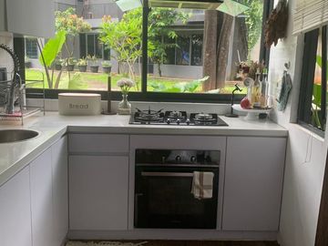 DIJUAL RUMAH PERUMAHAN (Semi Furnished) OZONE RESIDENCE BINTARO JAKARTA SELATAN.