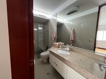 Venta De Casa Moderna En Condominio Privado – Sol De La Molina