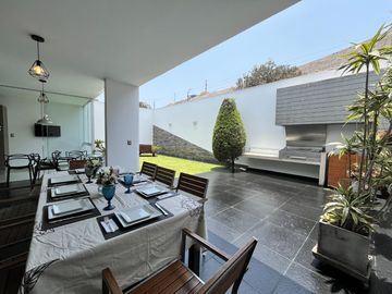 Venta De Casa Moderna En Condominio Privado – Sol De La Molina