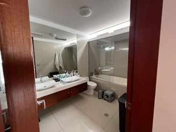 Venta De Casa Moderna En Condominio Privado – Sol De La Molina