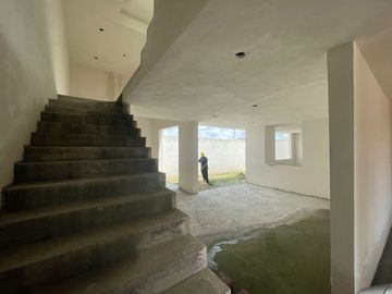 CASA EN OBRA GRIS, EN VENTA, RESIDENCIAL AMAZONAS, CACALOMACAN, 10 MIN DE TOLUCA
