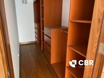 VENDO DÚPLEX DE ESTRENO EN SURCO
