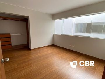 VENDO DÚPLEX DE ESTRENO EN SURCO