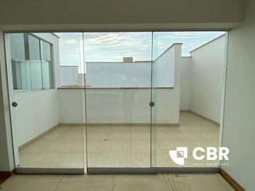 VENDO DÚPLEX DE ESTRENO EN SURCO