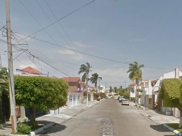 Hermosa y amplia casa en remate en Lomas de Maztlan, Mazatlan, Sinaloa