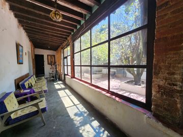 Casa de una planta para Remodelar en Av Hidalgo, Colonia San Bernardino.