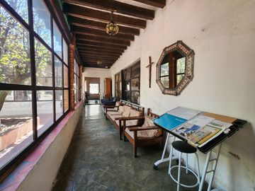 Casa de una planta para Remodelar en Av Hidalgo, Colonia San Bernardino.