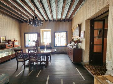 Casa de una planta para Remodelar en Av Hidalgo, Colonia San Bernardino.