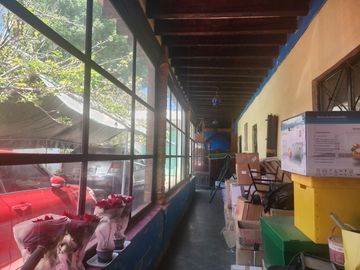 Casa de una planta para Remodelar en Av Hidalgo, Colonia San Bernardino.