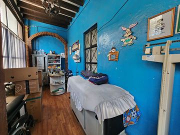 Casa de una planta para Remodelar en Av Hidalgo, Colonia San Bernardino.