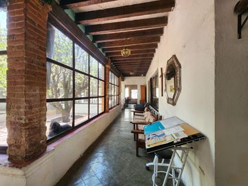 Casa de una planta para Remodelar en Av Hidalgo, Colonia San Bernardino.
