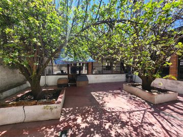 Casa de una planta para Remodelar en Av Hidalgo, Colonia San Bernardino.