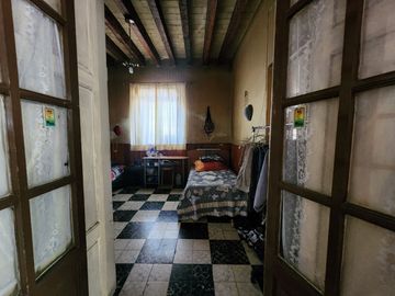 Casa de una planta para Remodelar en Av Hidalgo, Colonia San Bernardino.