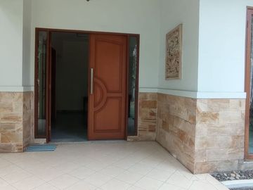 For Rent 1 Floor Large House with Garden & Pool, in Cipete, South Jakarta