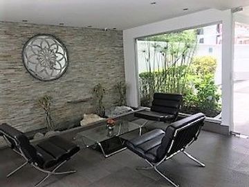 Venta Departamento Calle Agustín Azkunaga y Av. Brasil Sector Quito Tenis
