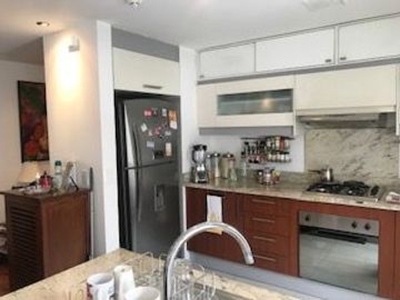 Venta Departamento Calle Agustín Azkunaga y Av. Brasil Sector Quito Tenis