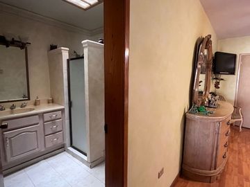 Casa en venta de uso de suelo mixto en Colonia Modelo