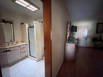 Casa en venta de uso de suelo mixto en Colonia Modelo