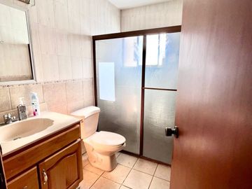 Casa en venta de uso de suelo mixto en Colonia Modelo