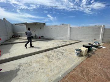 En Venta Casa Rentera en Urb. Colinas del Pacifico en Playas Villamil