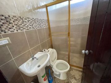 En Venta Casa Rentera en Urb. Colinas del Pacifico en Playas Villamil