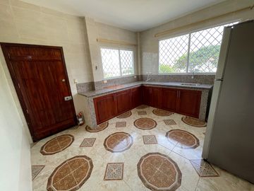 En Venta Casa Rentera en Urb. Colinas del Pacifico en Playas Villamil