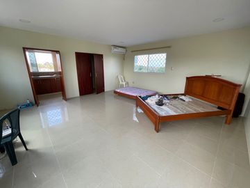 En Venta Casa Rentera en Urb. Colinas del Pacifico en Playas Villamil