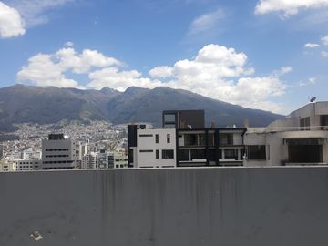 Casa Rentera o Terreno con Potencial en Venta en La Paz Iñaquito