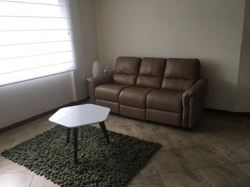 Casa Rentera o Terreno con Potencial en Venta en La Paz Iñaquito