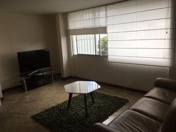 Casa Rentera o Terreno con Potencial en Venta en La Paz Iñaquito