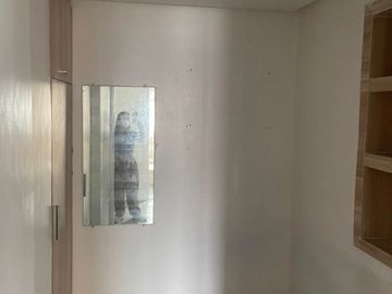 3 BEDROOMS CONDO IN TIMOG AVE NEAR MRT STATION, MALLS AND SCHOOLS