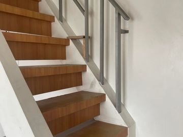 3 BEDROOMS CONDO IN TIMOG AVE NEAR MRT STATION, MALLS AND SCHOOLS