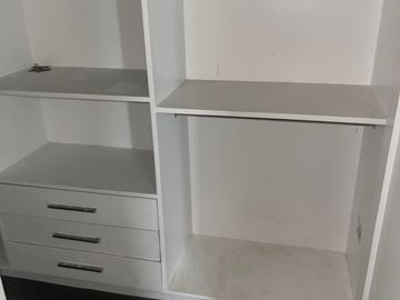3 BEDROOMS CONDO IN TIMOG AVE NEAR MRT STATION, MALLS AND SCHOOLS