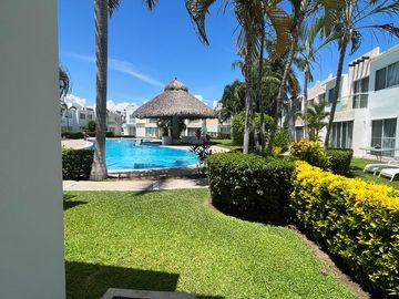 Venta casa 3 recámaras terrarium residencial en Acapulco Diamante