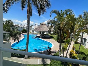 Venta casa 3 recámaras terrarium residencial en Acapulco Diamante