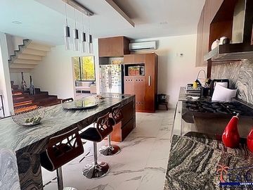 ESPECTACULAR CASA EN CANCUN COUNTRY CLUB