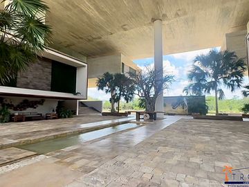 ESPECTACULAR CASA EN CANCUN COUNTRY CLUB