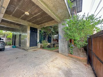 Modern Loft Style 2 Storey House for Sale or Rent near Airport