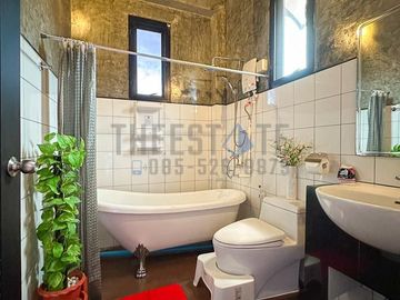 Modern Loft Style 2 Storey House for Sale or Rent near Airport