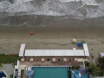 VENDO EXCELENTE DEPARTAMENTO EN LA PLAYA DE TONSUPA EN GRAN DIAMOND BEACH