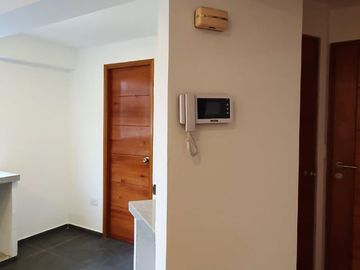 Villa María del Triunfo Venta Departamento 77.55M2 $64,000 Calle Manco Inca 110 Piso 5 (Tarapacá). Urb. José Carlos Mariátegui.