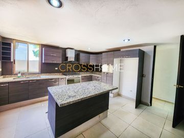 CASA EN VENTA, JURIQUILLA, QRO.