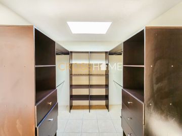 CASA EN VENTA, JURIQUILLA, QRO.