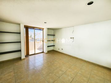 CASA EN VENTA, JURIQUILLA, QRO.