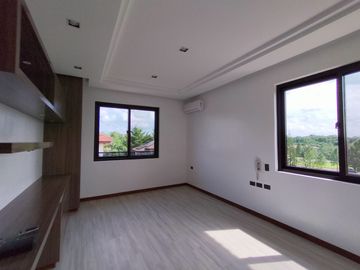 Brandnew House for Sale in Portofino Las Pinas -with Pool
