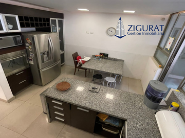 Penthouse en venta en Av. Golf Los Inkas